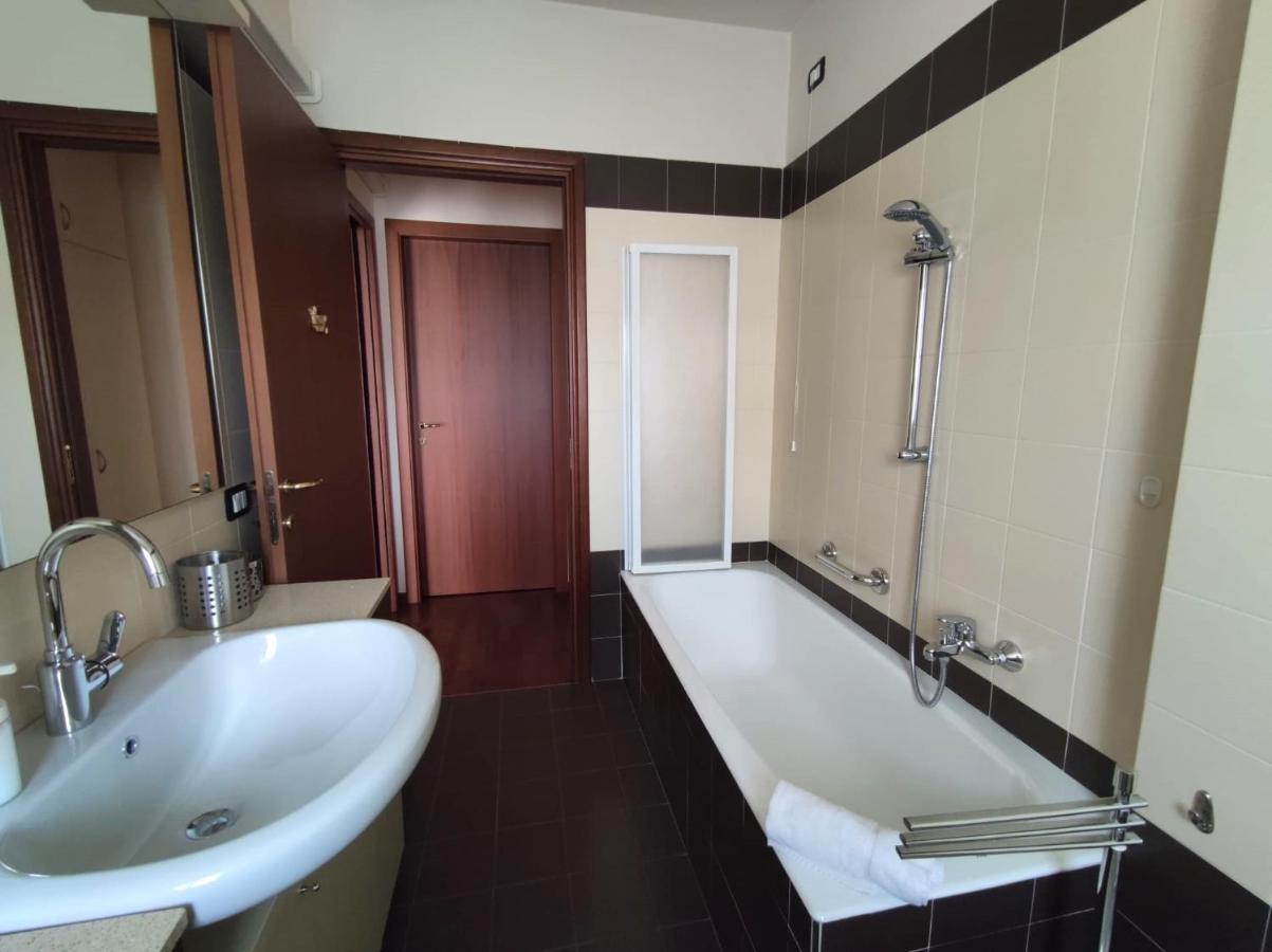 Appartamento Magnolia - Immobili E Soluzioni Rent Бергамо Екстериор снимка